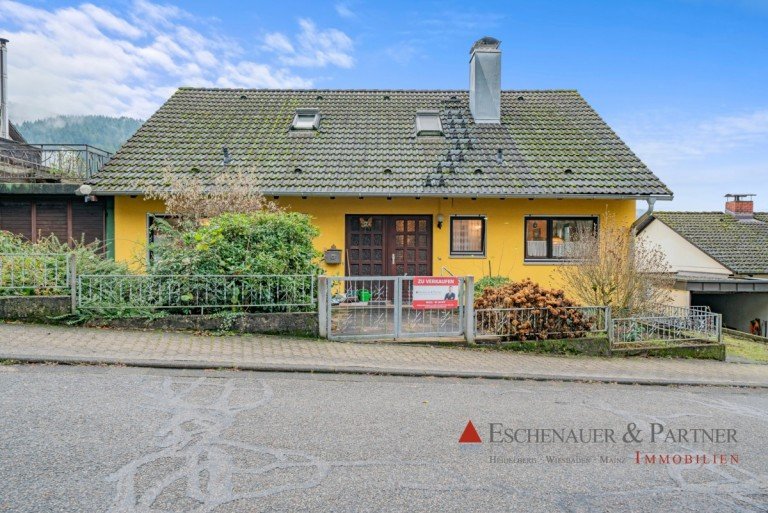 Ansicht Eberbach Einfamilienhaus Einfamilienhaus mit Einliegerwohnung in gefragter Wohnlage von Eberbach