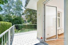 Balkon Sch�ne Erdgeschoss-Wohnung mit gro�em Garten in ruhiger Wohnlage von Wiesbaden-Nordenstadt