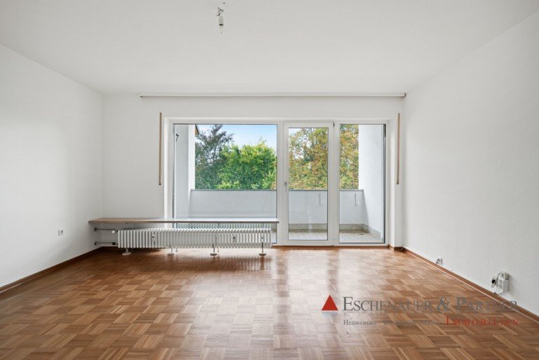 Wohnzimmer Wiesbaden Etagenwohnung Modernisierte 2 ZKB mit Balkon, Einbauk�che und Blick ins Gr�n der Umgebung
