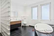 Badezimmer 2 Barrierefreie und luxuri�se Maisonett-Wohnung im Hinterhofgeb�ude der Heidelberger-Weststadt