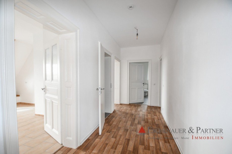 Diele Dachgeschosswohnung Wiesbaden