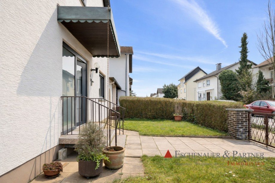 Vorgarten Zweifamilienhaus Hemsbach