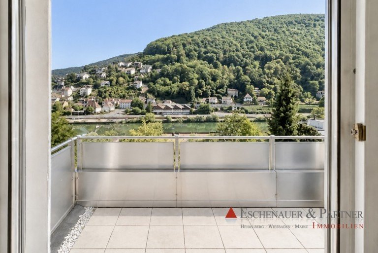 Balkon 1 Eberbach Etagenwohnung Ein Zuhause f�r Genie�er - ruhig wohnen mit Blick auf den Neckar