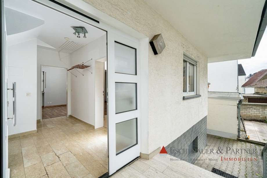 Eingang Doppelhaush�lfte Wiesbaden