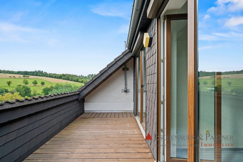WE2 Balkon Zweifamilienhaus Taunusstein