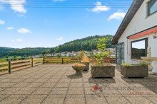 Terrasse EG Gro�es Ein- Zweifamilienhaus mit traumhafter Terrasse und Aussicht in Wilhelmsfeld!