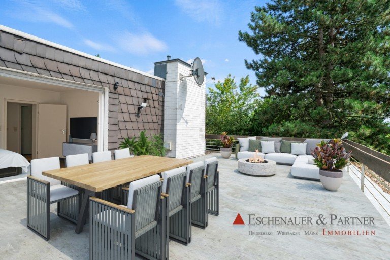 Terrasse (digital bearbeitet) Wiesbaden Einfamilienhaus LAGEPERLE AM GEISBERG - Einfamilienhaus mit enormen Potential und tollem Blick �ber Wiesbaden