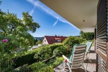 Terrasse UG Gro�z�giges Einfamilienhaus mit herrlichem Blick ins Gr�n der Umgebung