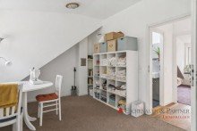 Zimmer DG EINZIEHEN UND WOHLF�HLEN - Gro�z�giges Reihenmittelhaus mit viel Platz f�r die ganze Familie