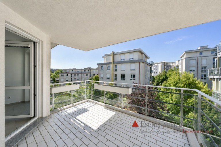 Balkon Wiesbaden Etagenwohnung Attraktive 3 Zimmer Eigentumswohnung mit gro�em Balkon und ruhiger Lage von Wiesbaden