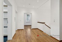 Flur Barrierefreie und luxuri�se Maisonett-Wohnung im Hinterhofgeb�ude der Heidelberger-Weststadt