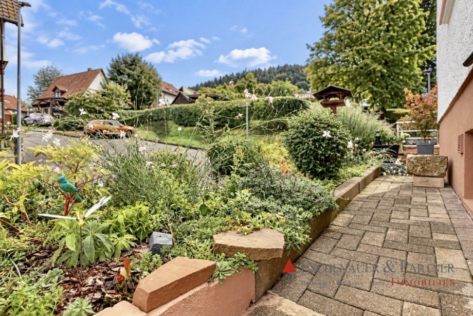 Kleiner Vorgarten Einfamilienhaus Eberbach