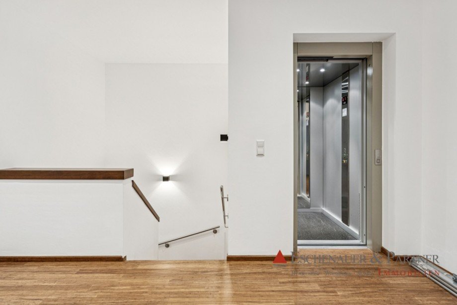 Aufzug vom OG in EG Maisonettewohnung Heidelberg