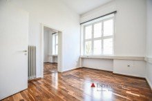 B�ro Repr�sentatives Altbaub�ro in Luxuslage von Wiesbaden (Komponistenviertel)
