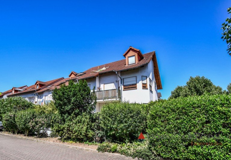 Ansicht Leimen Dachgeschosswohnung Gem�tliche Dachgeschoss-Wohnung in kleinem Mehrfamilienhaus