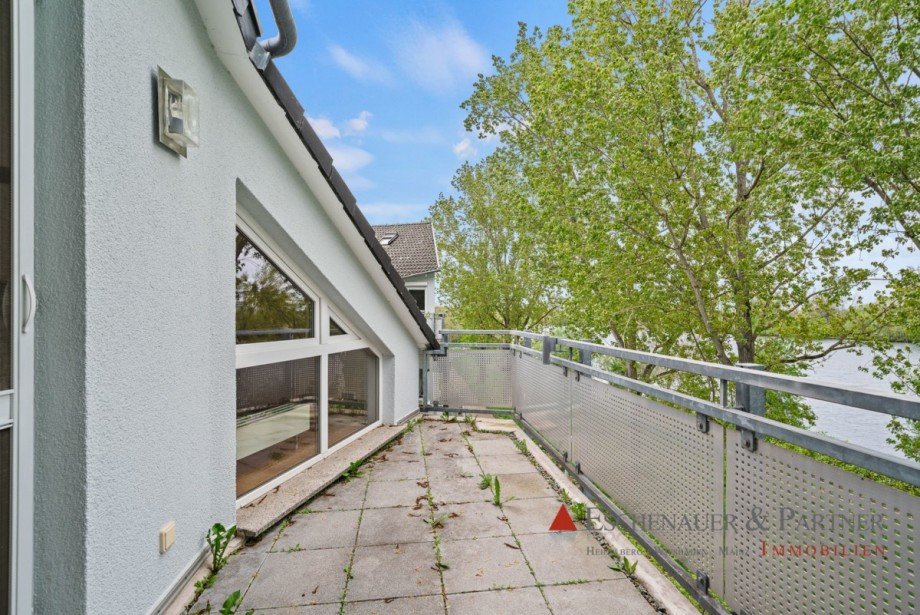 Balkon Dachgeschosswohnung Hochheim am Main