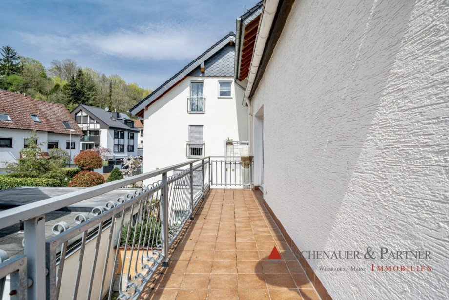 Balkon Doppelhaush�lfte Wiesbaden