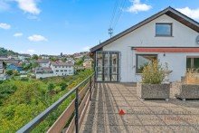 Terrasse EG Gro�es Ein- Zweifamilienhaus mit traumhafter Terrasse und Aussicht in Wilhelmsfeld!