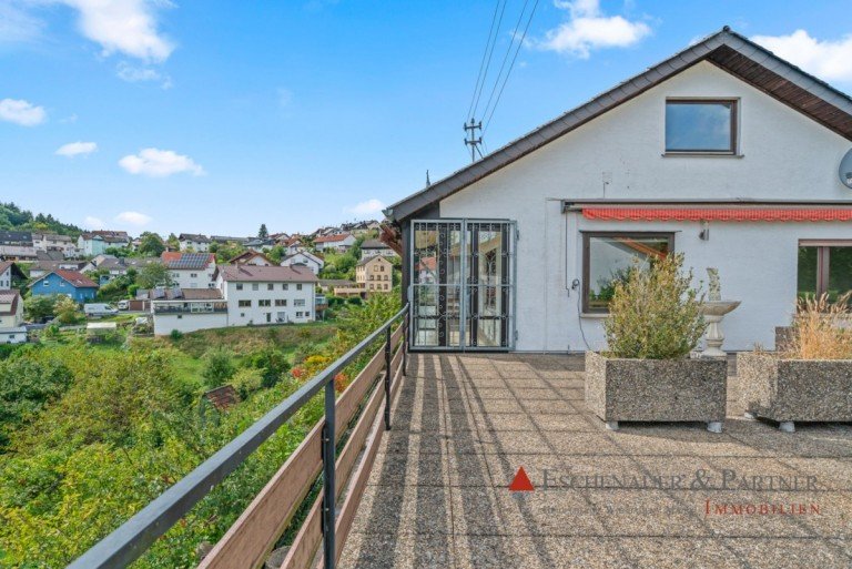 Terrasse EG Wilhelmsfeld Einfamilienhaus Gro�es Ein- Zweifamilienhaus mit traumhafter Terrasse und Aussicht in Wilhelmsfeld!