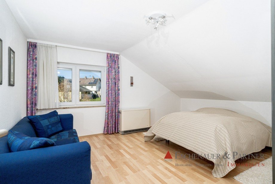Kinderzimmer DG-WHG Einfamilienhaus Sch�nbrunn