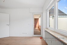 Schlafzimmer (Foto von Juni 2025) Ankommen. Wohlf�hlen. Bleiben. Stilvolle 3-Zimmer-Wohnung in begehrter Lage von HD-Wieblingen