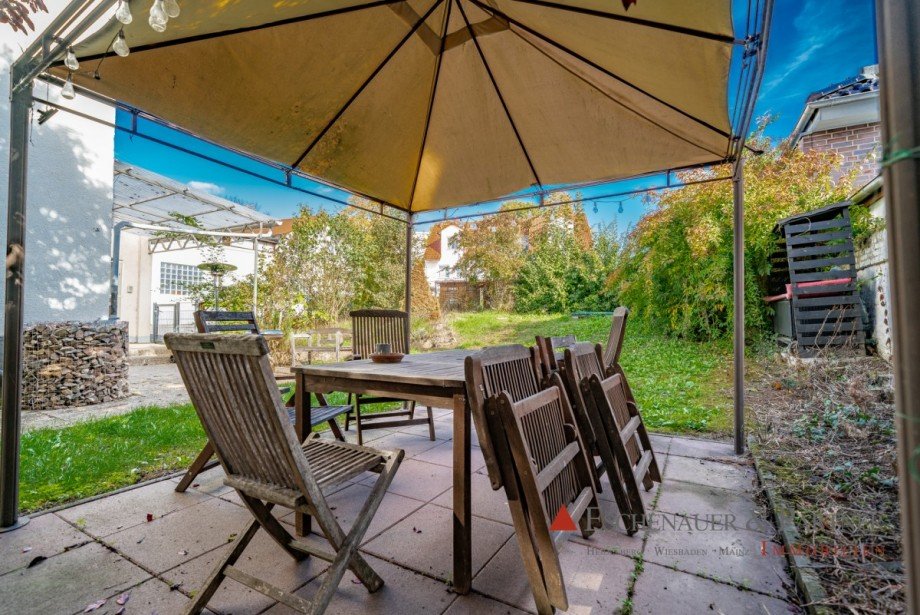 Garten Zweifamilienhaus Oestrich-Winkel
