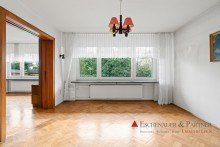 Wohnzimmer Freistehendes Einfamilienhaus in Wiesbaden mit sch�nem gro�en Grundst�ck
