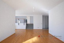 Wohnzimmer Stilvoll wohnen im Gr�nen - charmante Splitlevelwohnung mit Wintergarten