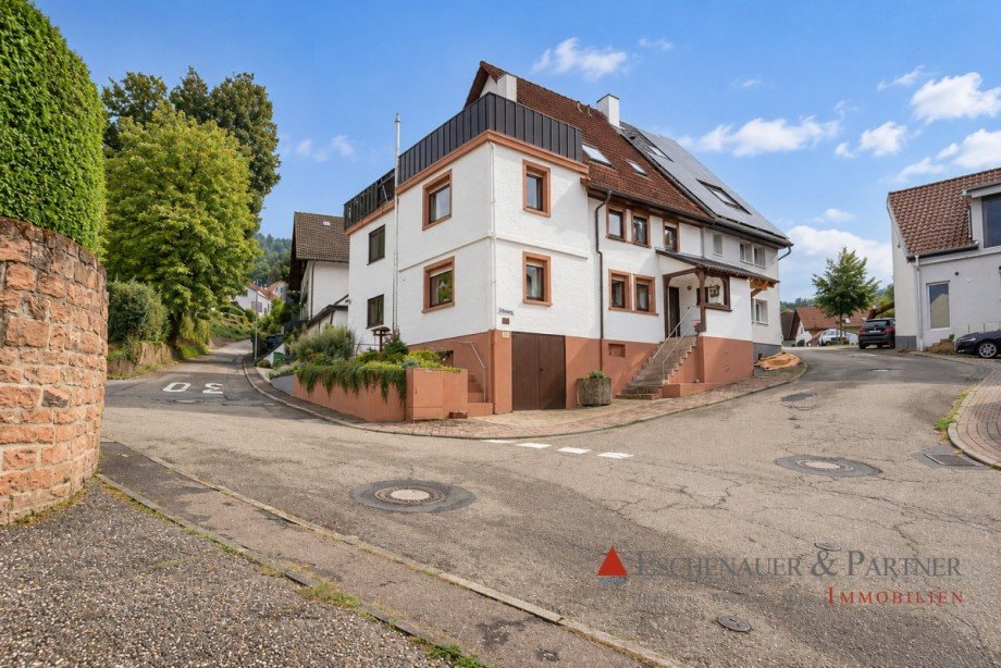 Stra�enansicht Einfamilienhaus Eberbach