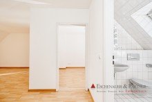 Flur Charmante 2 Zimmer Dachgeschosswohnung mit sonnigem Balkon in Eppelheim