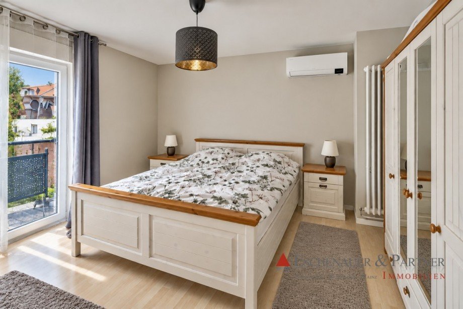 Schlafzimmer 2 Hauptwohnung OG Haus Eppertshausen