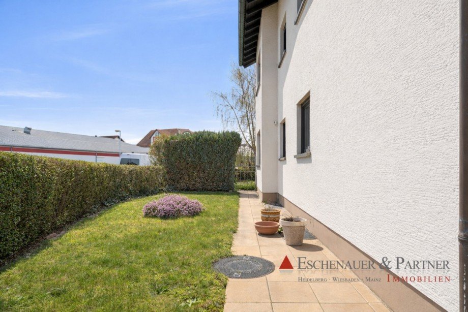 Vorgarten Zweifamilienhaus Hemsbach