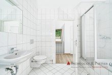 Badezimmer Gem�tliche Dachgeschoss-Maisonette-Wohnung mit Balkon nahe dem historischen Altstadtkern