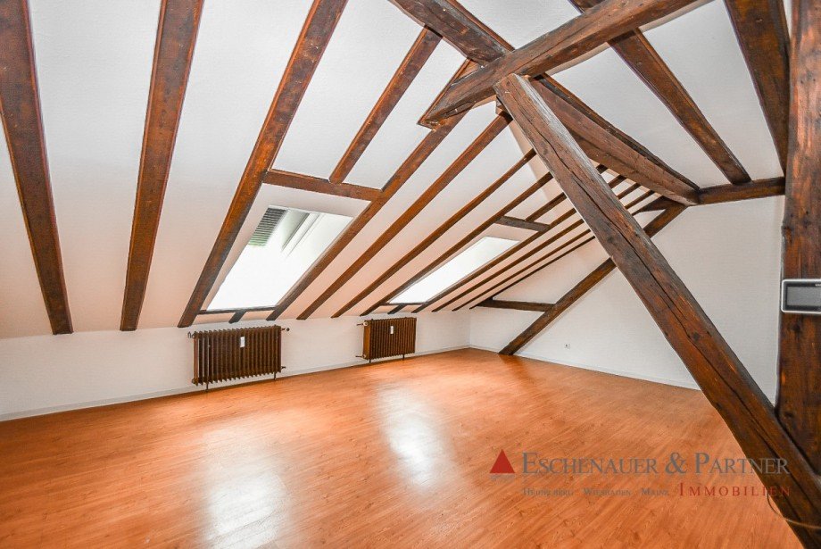 Schlafzimmer Dachgeschosswohnung Wiesbaden