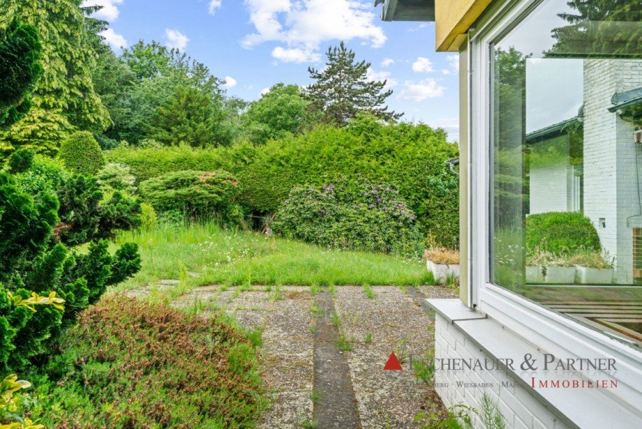 Gartenansicht Einfamilienhaus Wiesbaden