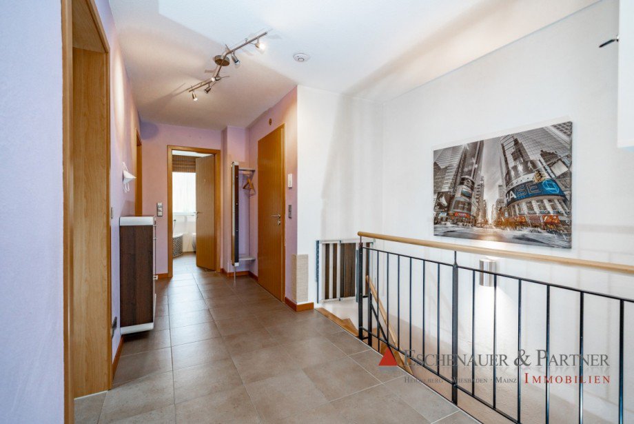 Flur EG Maisonettewohnung Fl�rsheim am Main