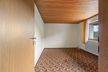 Zimmer UG Gro�es Ein- Zweifamilienhaus mit traumhafter Terrasse und Aussicht in Wilhelmsfeld!