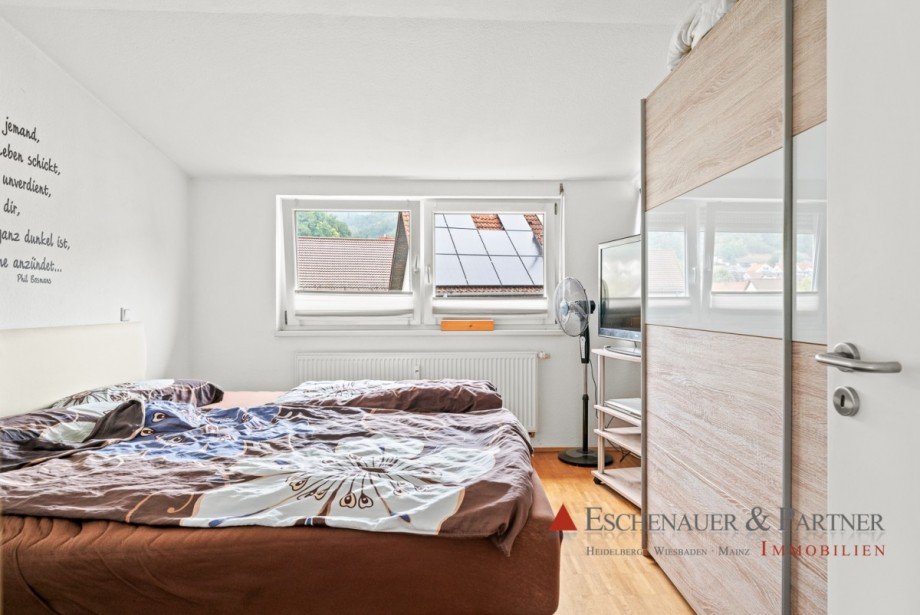 Schlafzimmer Dachgeschosswohnung Dossenheim