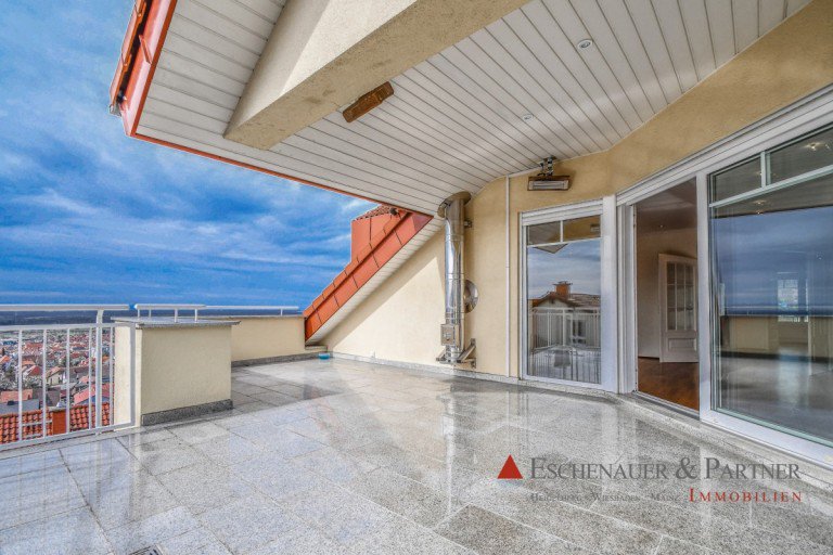 Dachterrasse Nu�loch Dachgeschosswohnung �BER DEN D�CHERN VON NU�LOCH - Gro�e Dachgeschosswohnung mit toller Dachterrasse