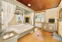 Schlafzimmer DIREKT AM NECKAR - Charmantes Einfamilienhaus mit direktem Neckarzugang und eigenem Bootsanleger